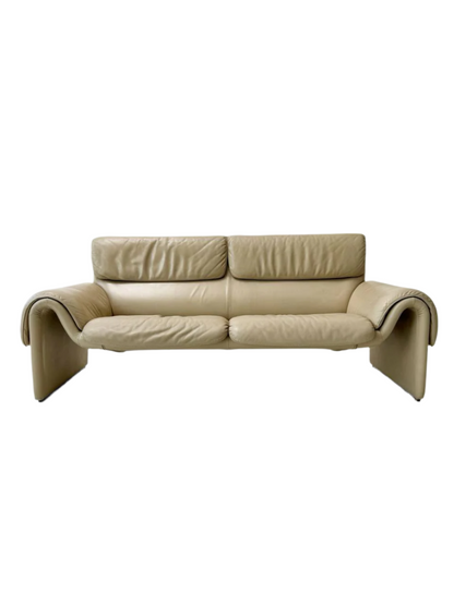 Ivory-colored De Sede sofa model DS-2011/02