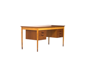 Søborg Møbler ‘model 130’ teak & beech writing desk – Børge Mogensen